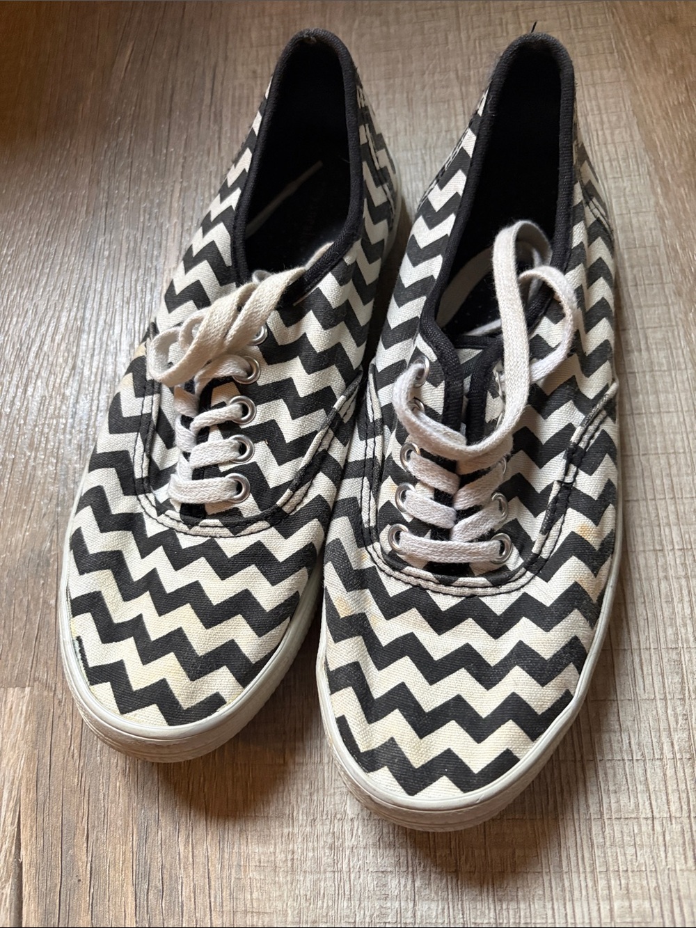 Women’s Black & White Chevron Canvas Sneakers